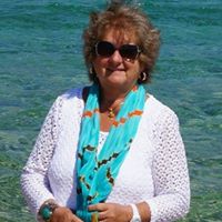 Carol Peters Photo 34