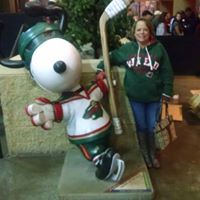 Deanna Larson Photo 16