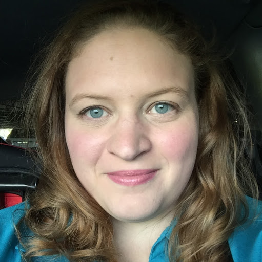 Sara Hudson Photo 12