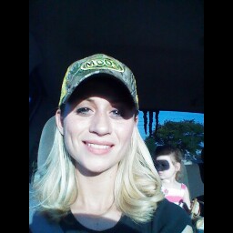 Stephanie Patterson Photo 32