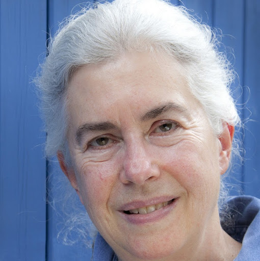 Sue Hunt Photo 13