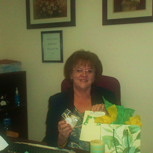 Cindy Reilly Photo 13