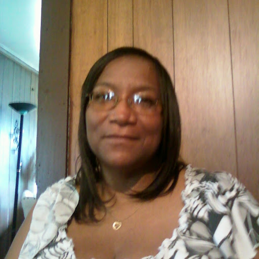 Marie Sanders Photo 15