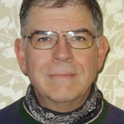 Stephen Donahue Photo 35