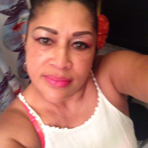 Gloria Rios Photo 15