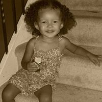 Samantha May Photo 20