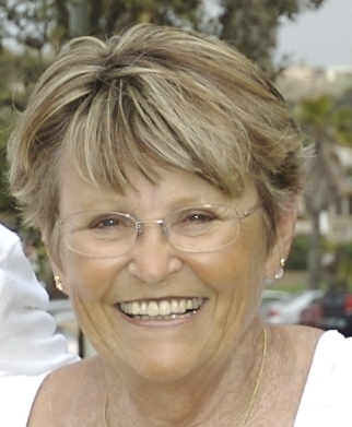 Anita Anderson Photo 26