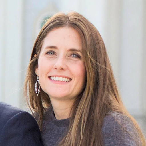 Karen Canlas Photo 4