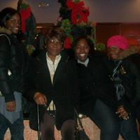 Anna Frederick Photo 29