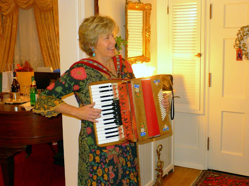 Mary Outten Photo 11