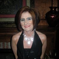 Colleen Welch Photo 29