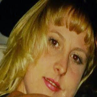 Gretchen Lewis Photo 20