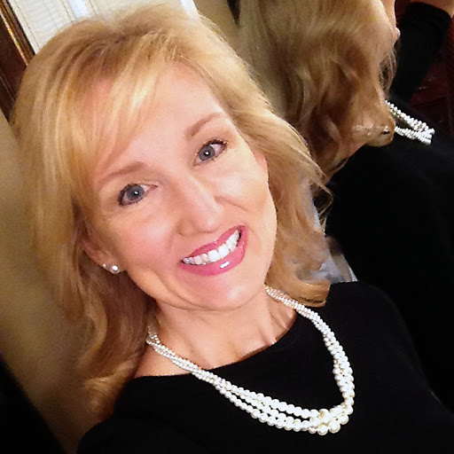 Angela Farmer Photo 17