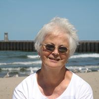 Carole Kerr Photo 24