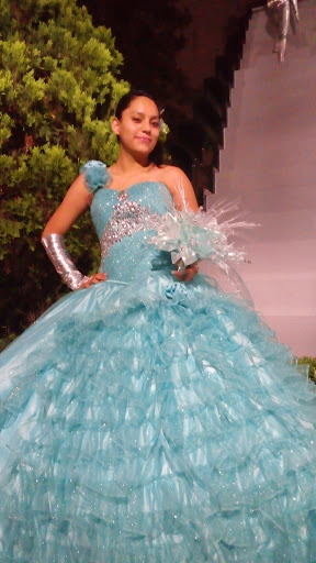 Elizabeth Marmolejo Photo 18
