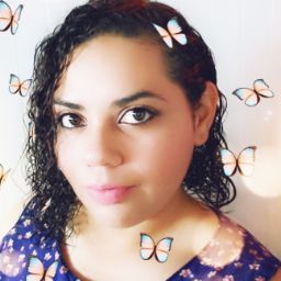 Yaritza Alvarado Photo 27