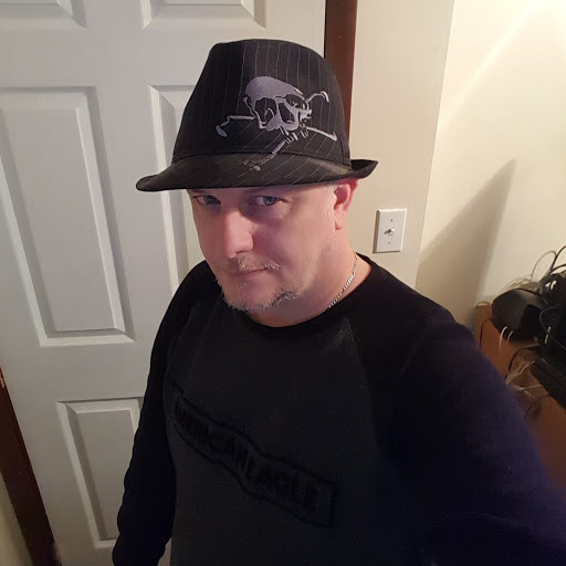 Jeremy Grove Photo 16