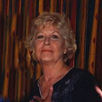 Paula Posey Photo 16