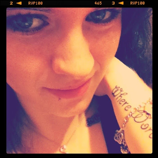 Stephanie Lynch Photo 13