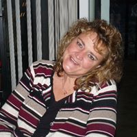 Kim Mcclure Photo 26