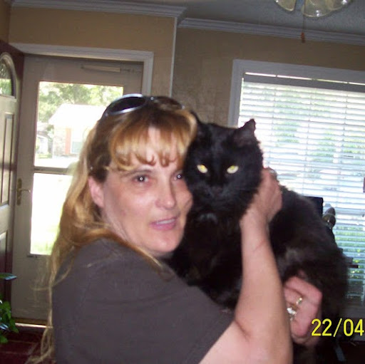 Lisa Thatcher Photo 12