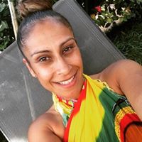 Christina Scott Photo 32