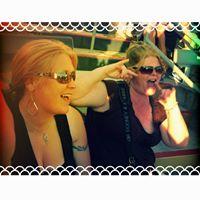 Laura Clemens Photo 6