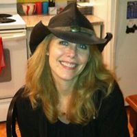 Laura Paul Photo 22