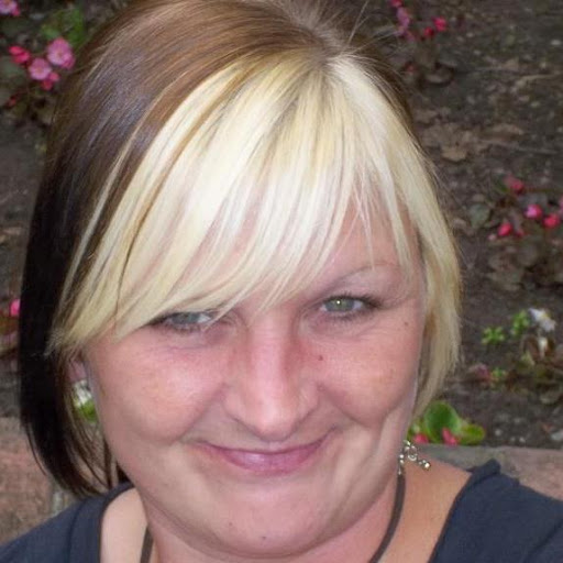 Cassandra Glover Photo 10