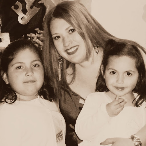 Brenda Cordova Photo 12