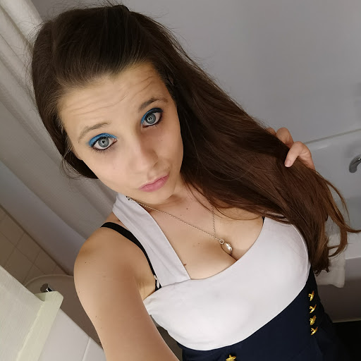 Jessica Thorpe Photo 10