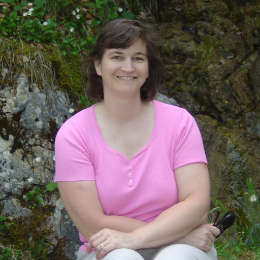Julie Mcgill Photo 15