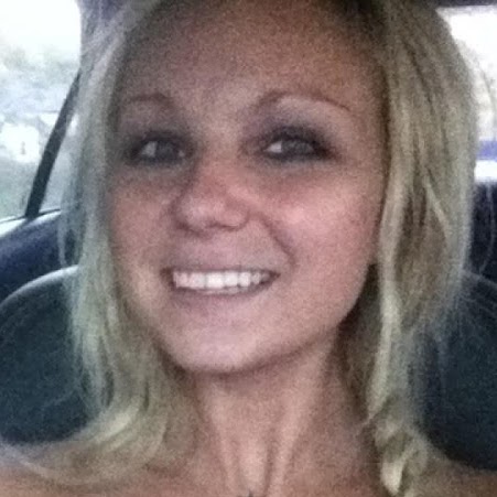 Sarah Benton Photo 38