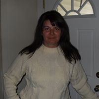 Beth Lillard Photo 3