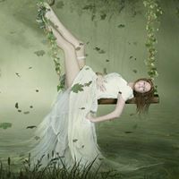 Alice Grey Photo 13
