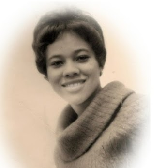 Anna Payne Photo 11