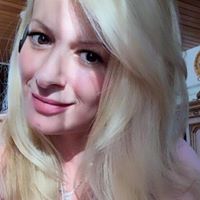 Alisa Weber Photo 10