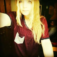 Laura Gruber Photo 37