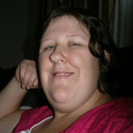 Danielle Roberts Photo 11