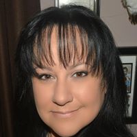 Yvette Roberts Photo 14