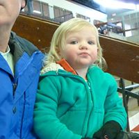 Elizabeth Hardy Photo 26