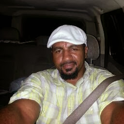 Derrick Perry Photo 34