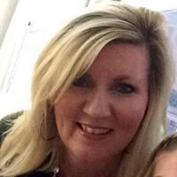 Michele Chandler Photo 12