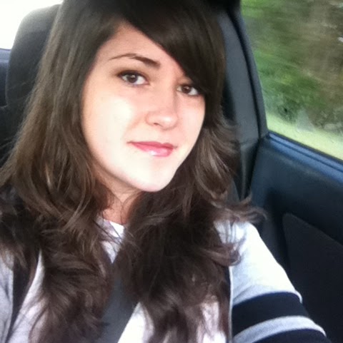 Amy Hamilton Photo 13