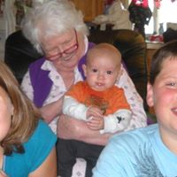 Mary Christopherson Photo 18