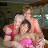 Debbie Dillon Photo 25