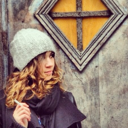 Victoria Gilbert Photo 32