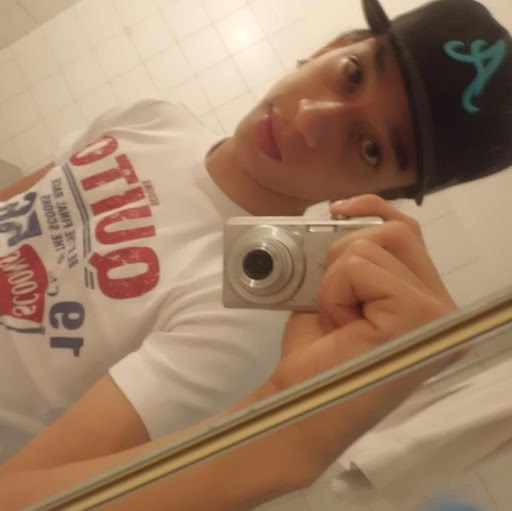 Christian Castillo Photo 41
