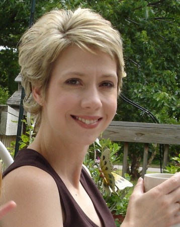 Renee Moore Photo 18