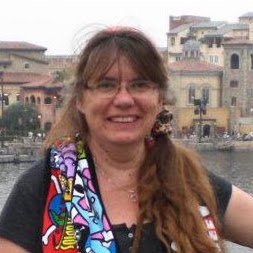 Susan Glenn Photo 25